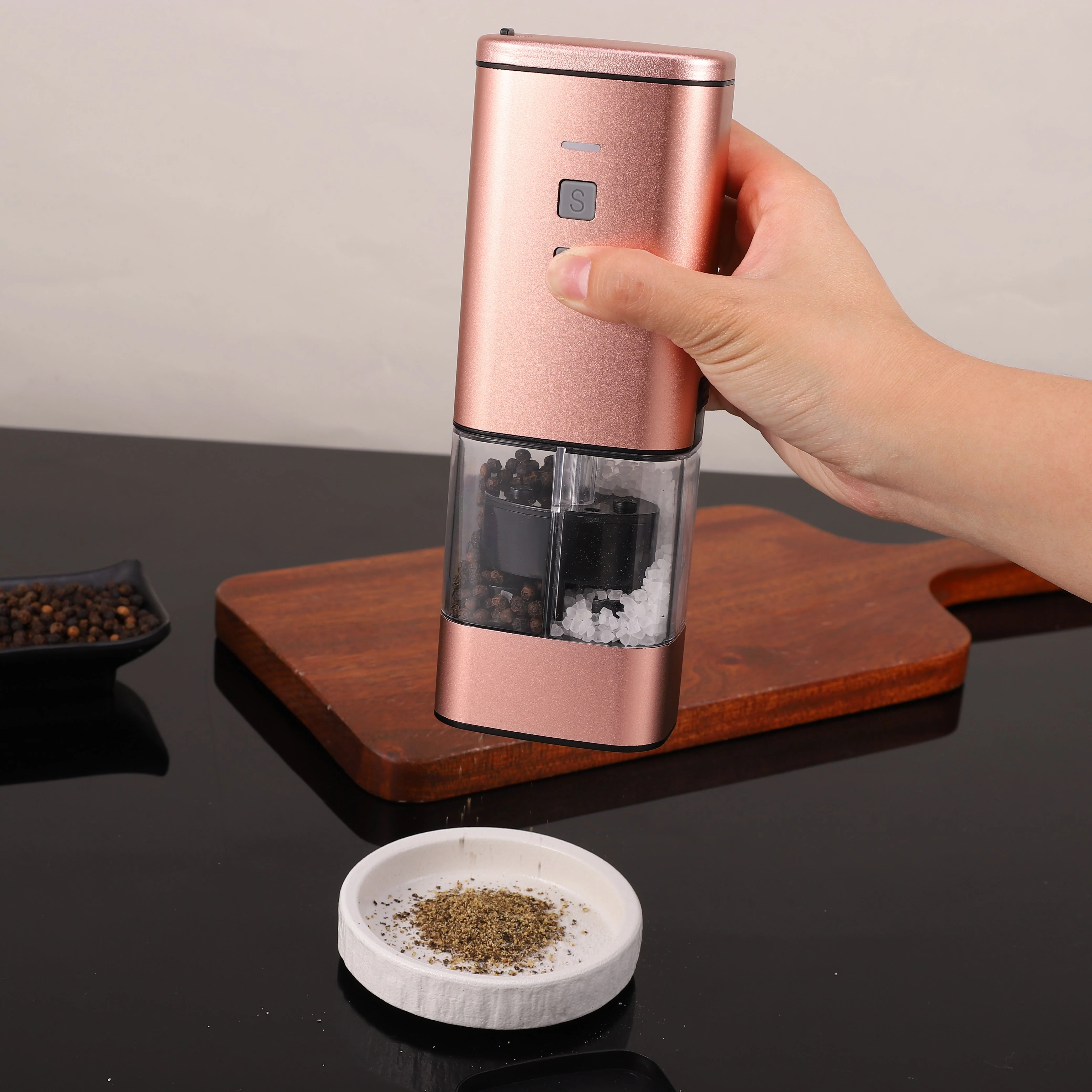 Electric 2-in-1 Salt and Pepper Grinder - Image 2