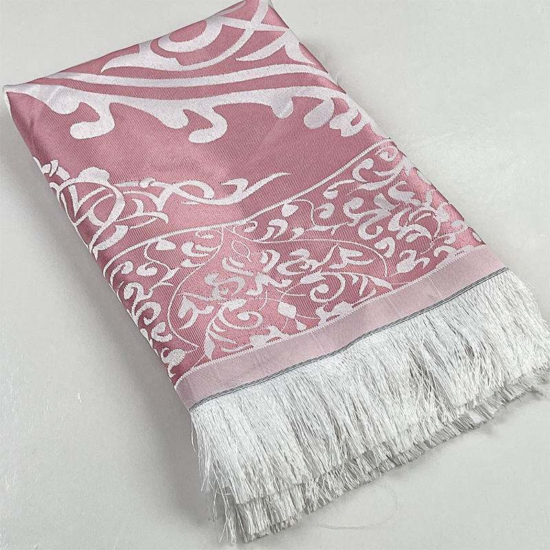 Elegant 3-Piece Travel Prayer Mat & Tasbih Gift Set - Image 4