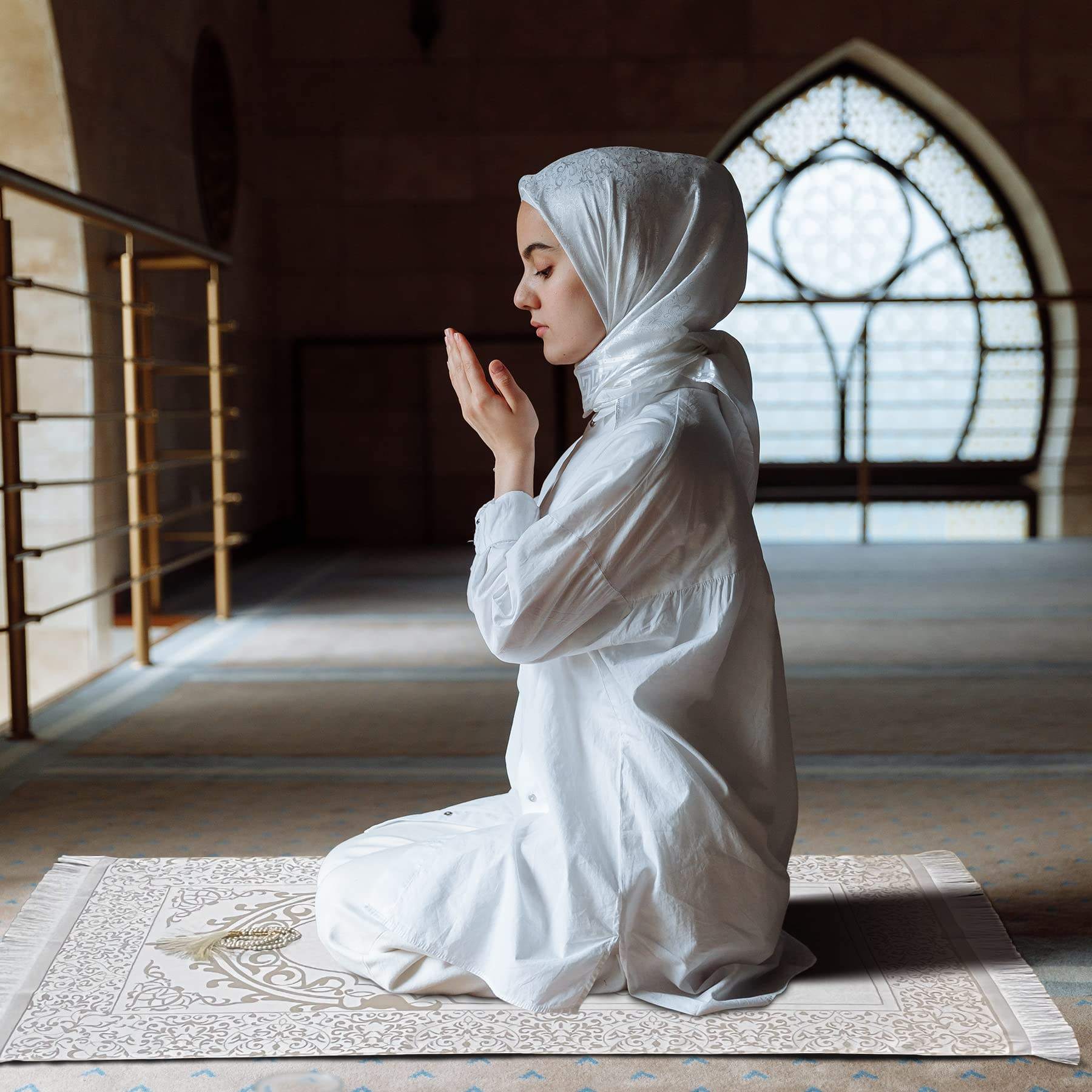 Elegant 3-Piece Travel Prayer Mat & Tasbih Gift Set - Image 9