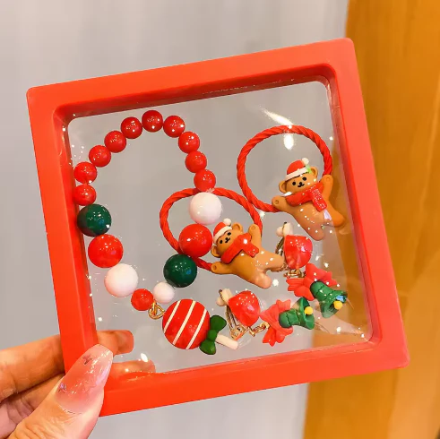 Handmade Christmas Beaded Bracelet Set - Image 8