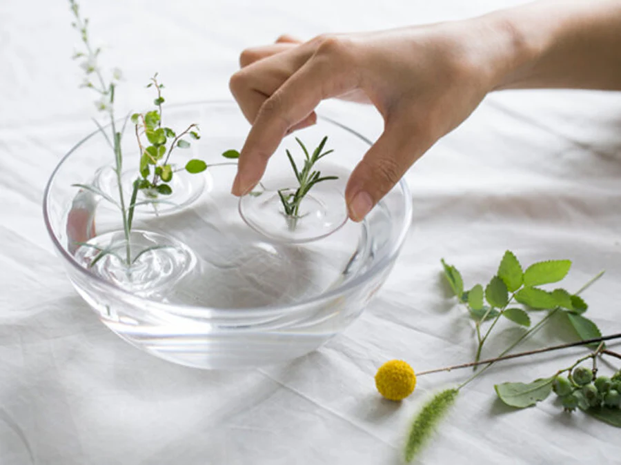Japanese Floating Ripple Glass Vase - Image 2