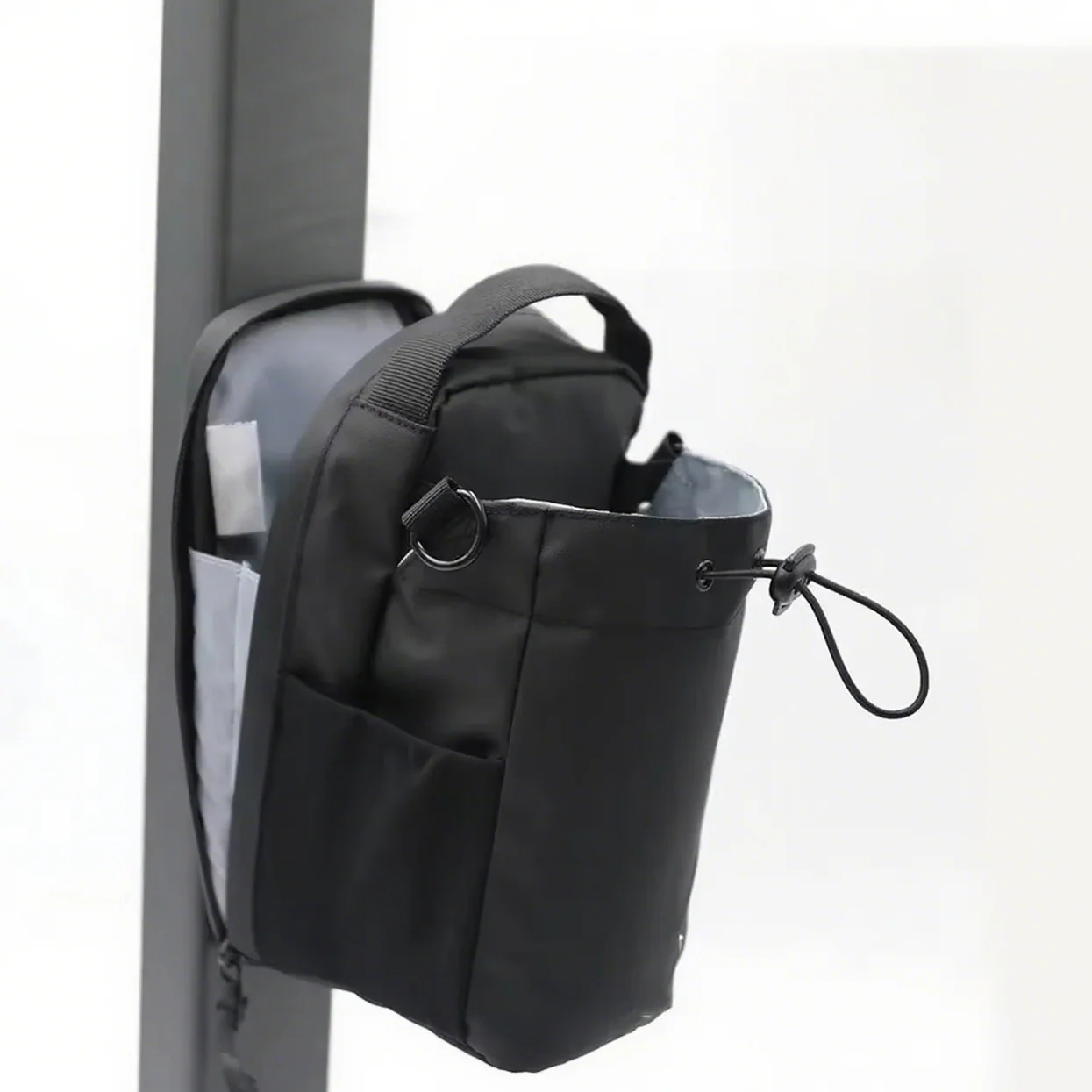 Magnetic Gym Water Bottle Pouch – Portable MagSafe Compatible Phone Mount & Accessory Organizer