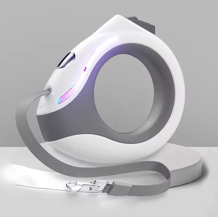 Rechargeable LED Retractable Dog Leash - Image 7