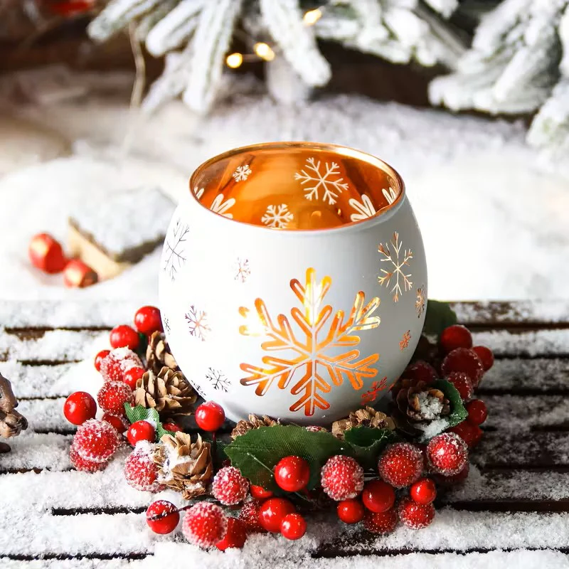 Set of 2 Glass Candle Holders with Snowflake Design - Image 2