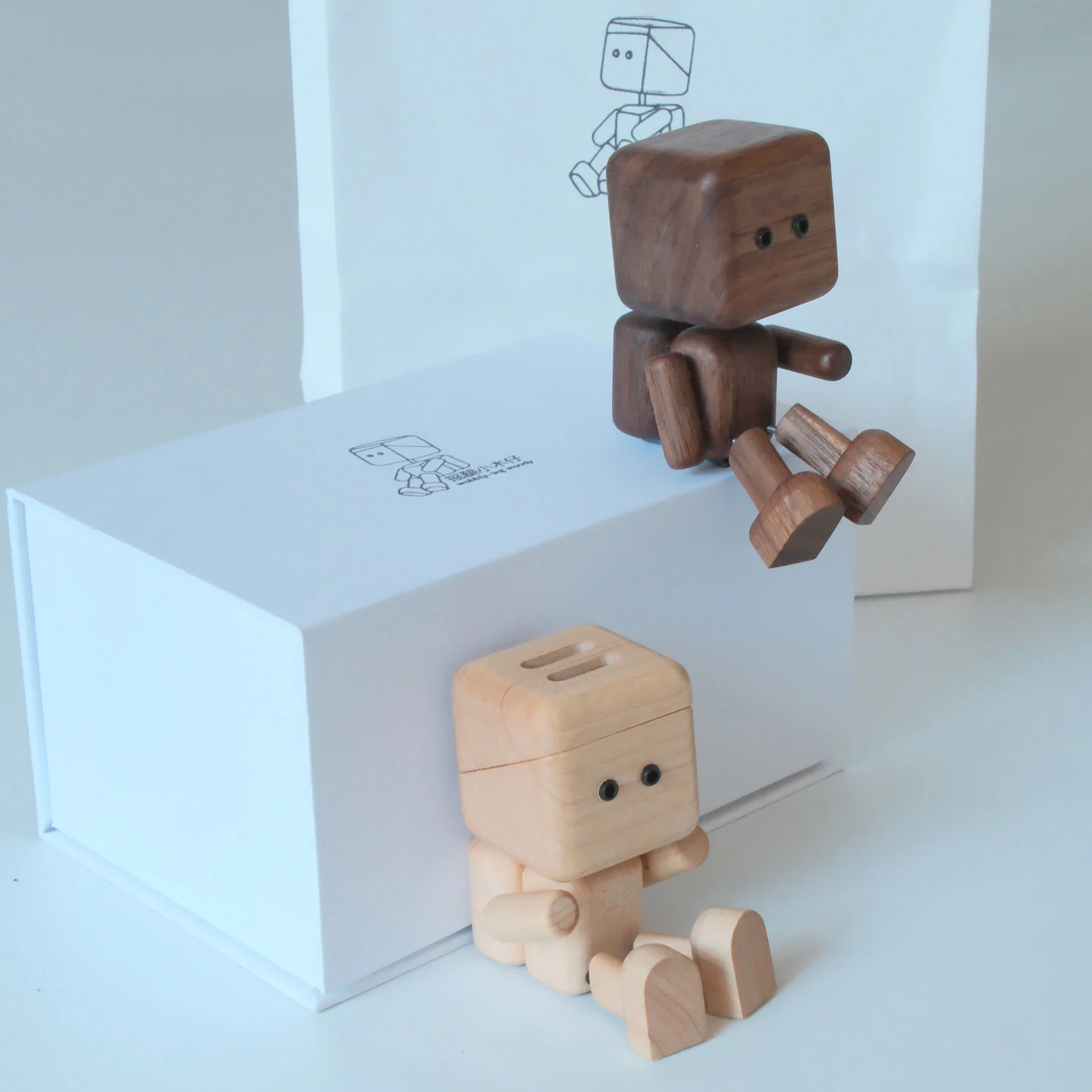 Solid Wood Cube Figure Aromatic Diffuser - Image 4
