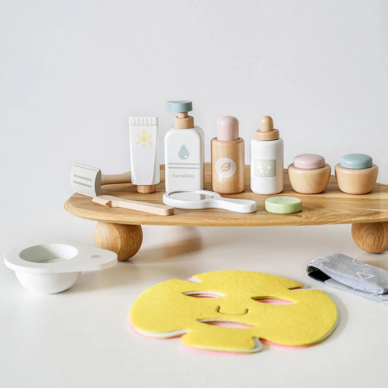 Wooden Kids Makeup Pretend Play Set - Image 5