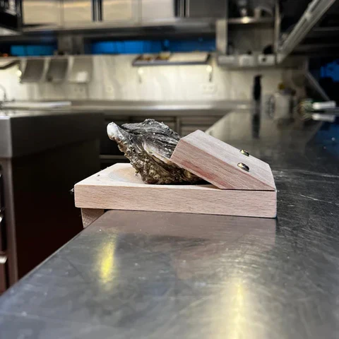 Wooden Oyster Shucking Clamp Holder - Image 3